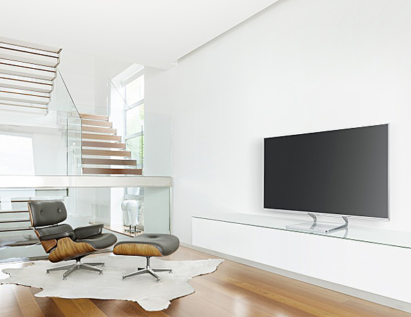Panasonic_Viera_L55WT60
