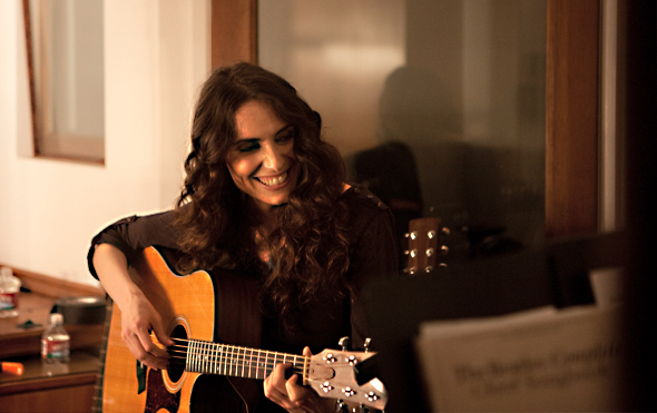 nema_promo_guitarre_02_2014