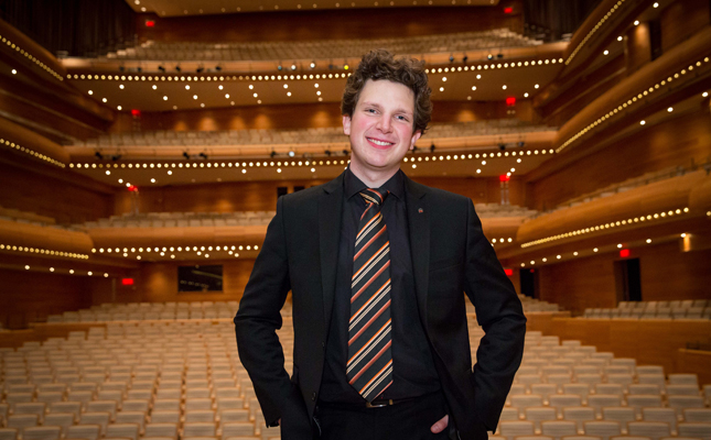 Lire la suite à propos de l’article <!--:fr-->Jayson Gillham prix du public Radio-Canada – CMIM 2014<!--:-->