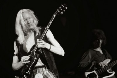 Lire la suite à propos de l’article <!--:fr-->La légende du blues Johnny Winter meurt à 70 ans R.I.P.<!--:-->