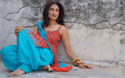 Lire la suite à propos de l’article <!--:fr-->Kiran Ahluwalia – Sanata : Stillness<!--:-->