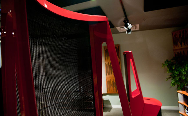 Lire la suite à propos de l’article Codell Audio : présentation des Néolith et des ESL 15A de Martin Logan