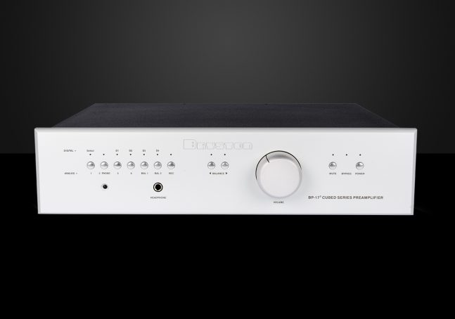 Lire la suite à propos de l’article Bryston présente un préampli stéréophonique analogique, le BP-17(3)