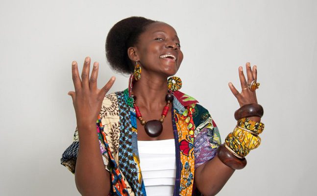 Lire la suite à propos de l’article Laetitia Zonzambé dévoile en exclusivité son album Sanza Soul…