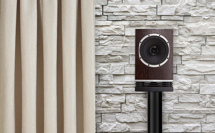 Lire la suite à propos de l’article Enceintes Acoustiques Fine Audio – F500