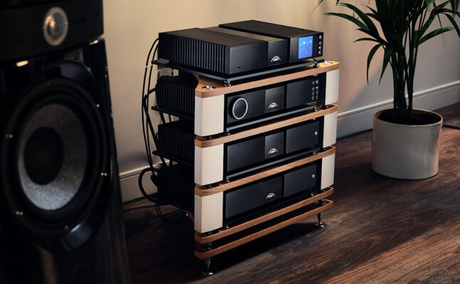 Lire la suite à propos de l’article Naim Audio présente sa gamme New Classic 300 Series